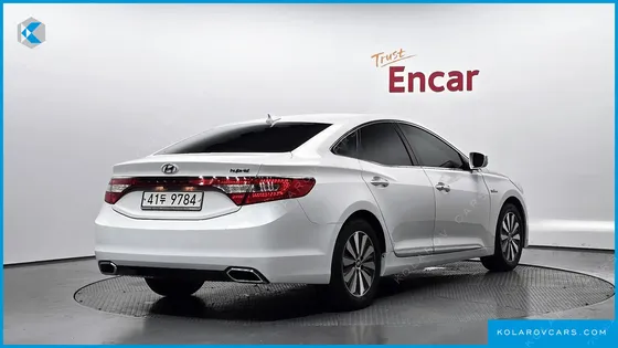 HYUNDAI GRANDEUR PREMIUM