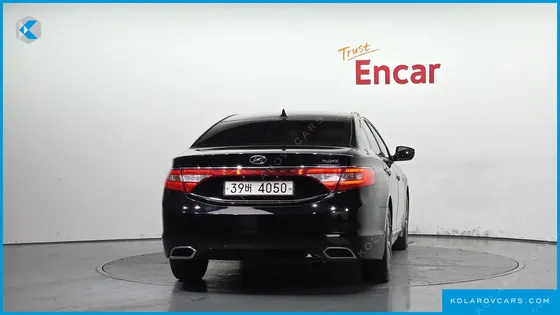 HYUNDAI GRANDEUR PREMIUM