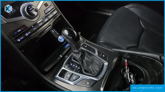 HYUNDAI GRANDEUR PREMIUM