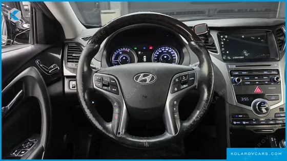 HYUNDAI GRANDEUR PREMIUM