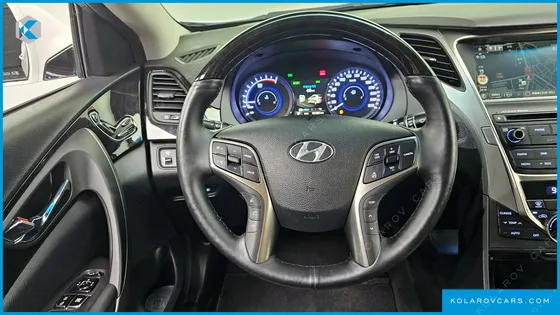 HYUNDAI GRANDEUR PREMIUM