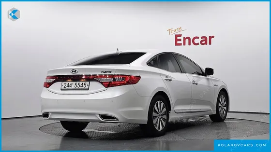 HYUNDAI GRANDEUR PREMIUM