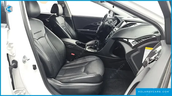 HYUNDAI GRANDEUR PREMIUM
