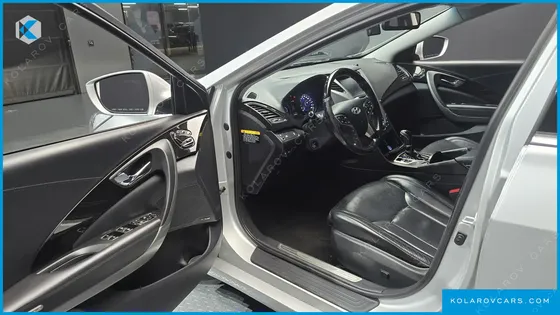 HYUNDAI GRANDEUR PREMIUM