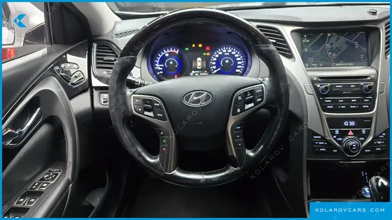 HYUNDAI GRANDEUR PREMIUM