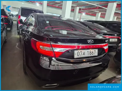 HYUNDAI GRANDEUR PREMIUM