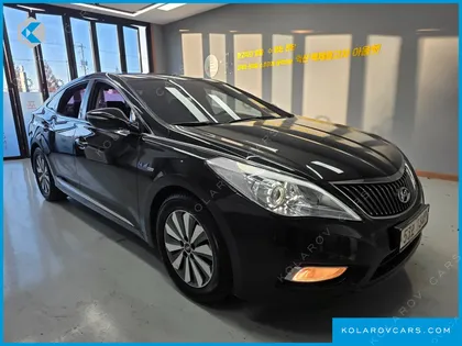 HYUNDAI GRANDEUR PREMIUM