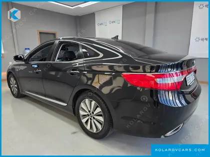 HYUNDAI GRANDEUR PREMIUM