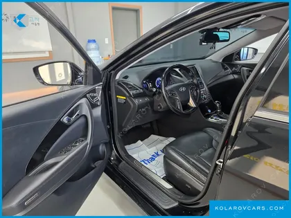 HYUNDAI GRANDEUR PREMIUM