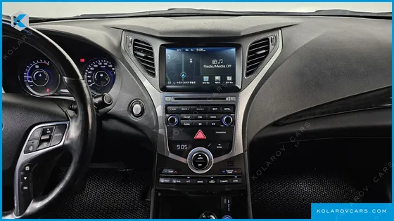 HYUNDAI GRANDEUR PREMIUM