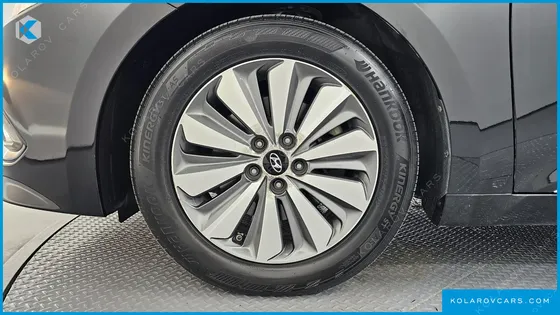 HYUNDAI GRANDEUR PREMIUM