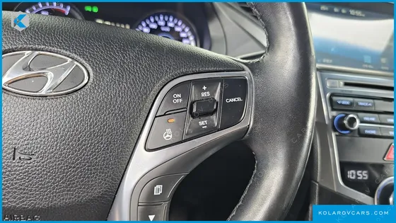 HYUNDAI GRANDEUR PREMIUM