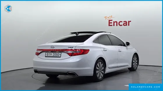 HYUNDAI GRANDEUR PREMIUM