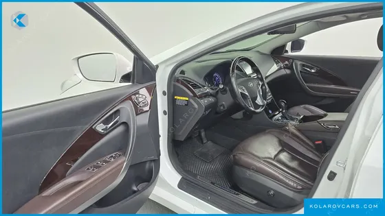 HYUNDAI GRANDEUR PREMIUM