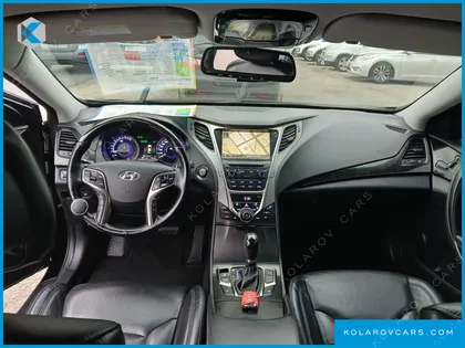 HYUNDAI GRANDEUR PREMIUM