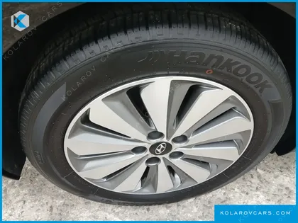 HYUNDAI GRANDEUR PREMIUM