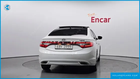 HYUNDAI GRANDEUR PREMIUM