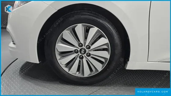 HYUNDAI GRANDEUR PREMIUM