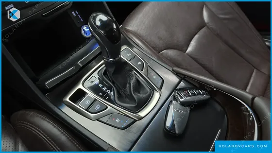 HYUNDAI GRANDEUR PREMIUM