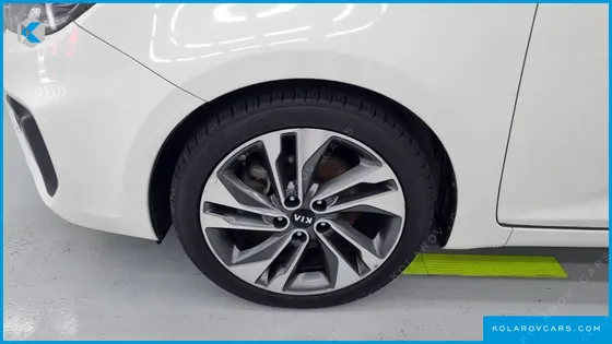 KIA CARENS 1.7 VGT PRESTIGE