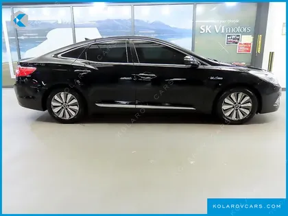HYUNDAI GRANDEUR PREMIUM