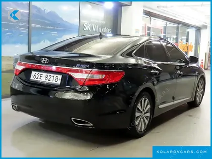 HYUNDAI GRANDEUR PREMIUM