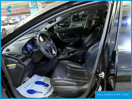 HYUNDAI GRANDEUR PREMIUM