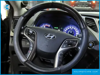 HYUNDAI GRANDEUR PREMIUM