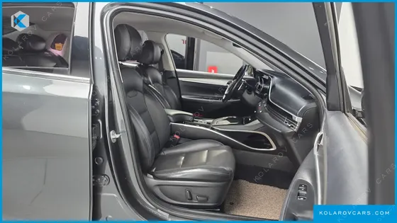 HYUNDAI GRANDEUR 2.5
