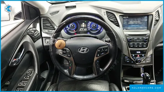 HYUNDAI GRANDEUR PREMIUM