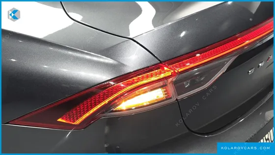 HYUNDAI GRANDEUR 3.0 LPI RENT CAR