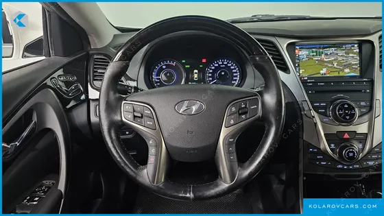 HYUNDAI GRANDEUR PREMIUM
