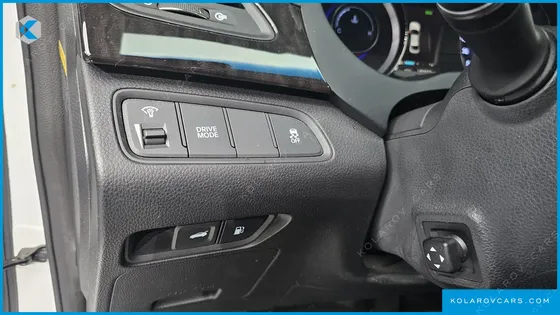 HYUNDAI GRANDEUR PREMIUM