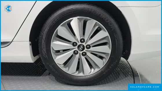 HYUNDAI GRANDEUR PREMIUM