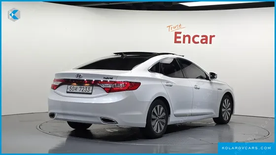 HYUNDAI GRANDEUR PREMIUM