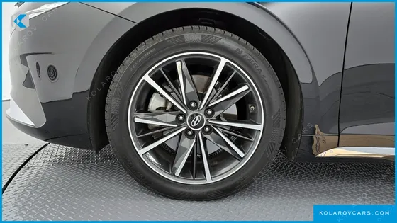 HYUNDAI GRANDEUR 3.3