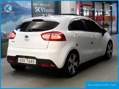 KIA PRIDE 1.6 GDI HATCHBACK