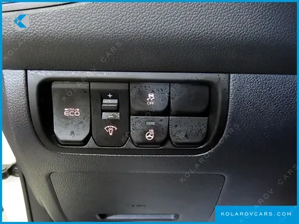 KIA PRIDE 1.6 GDI HATCHBACK