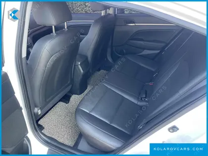 HYUNDAI ELANTRA (AVANTE) 1.6 GDI VALUE PLUS