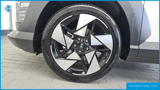 HYUNDAI KONA GASOLINE 2.0 2WD