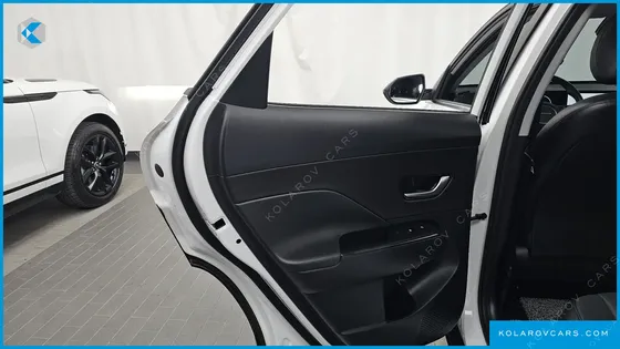 HYUNDAI KONA GASOLINE 2.0 2WD