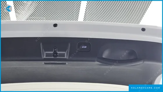 HYUNDAI KONA GASOLINE 2.0 2WD