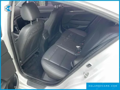 HYUNDAI ELANTRA (AVANTE) 1.6 GDI VALUE PLUS