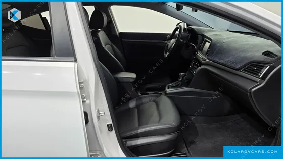 HYUNDAI ELANTRA (AVANTE) 1.6 GDI SMART