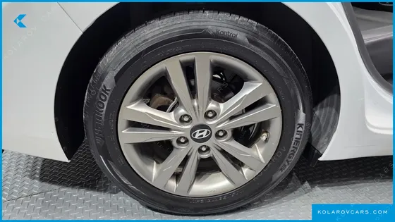 HYUNDAI ELANTRA (AVANTE) 1.6 GDI SMART
