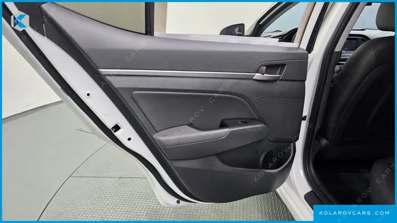 HYUNDAI ELANTRA (AVANTE) 1.6 GDI SMART