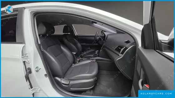 HYUNDAI ELANTRA (AVANTE) 1.6 GDI VALUE PLUS