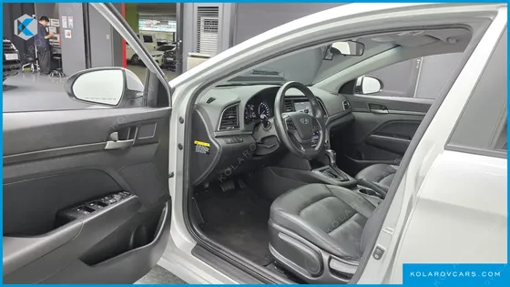 HYUNDAI ELANTRA (AVANTE) 1.6 GDI SMART