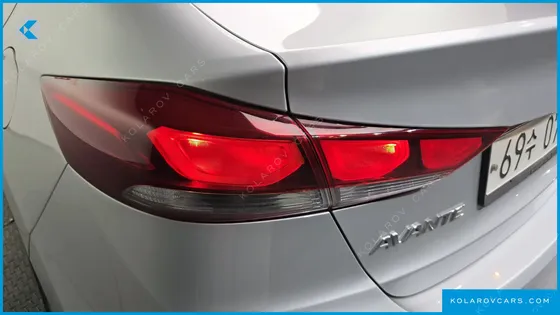 HYUNDAI ELANTRA (AVANTE) 1.6 GDI SMART