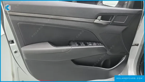 HYUNDAI ELANTRA (AVANTE) 1.6 GDI SMART